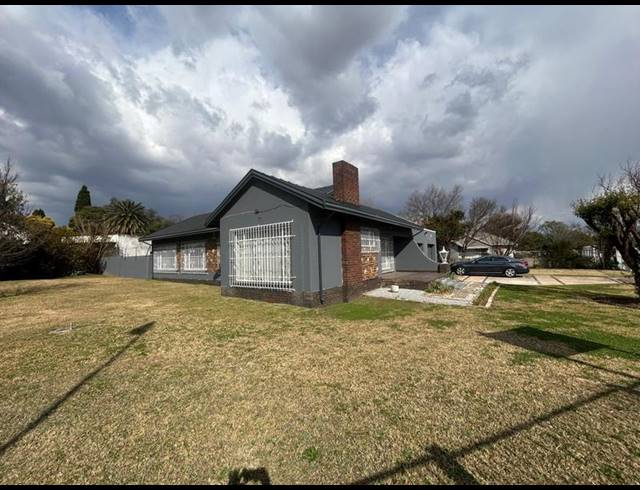 3 BEDROOM PROPERTY TO RENT IN ELSPARK